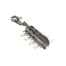 Load image into Gallery viewer, Cameo Chip Case Cameo Chip Case OBJECT FEATHER